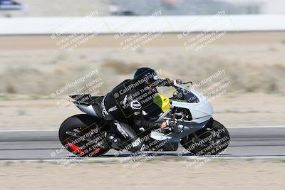 media/Jan-15-2026-Racers Edge (Thu) [[dfebeb70ab]]/2-A Group/Session 3 (Turn 15 Inside Pans)/